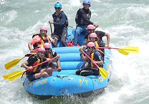 river-rafting-himalaya-view-homestay