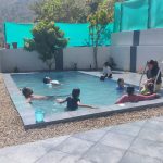 swimming-pool-himalaya-view-home-stay